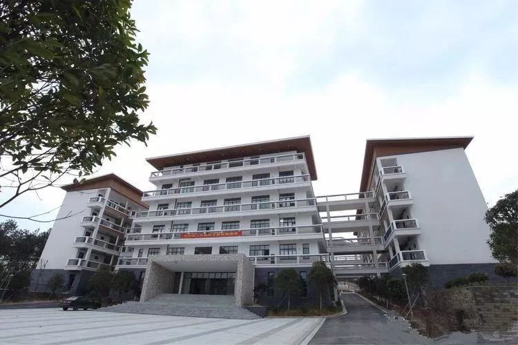 浙江磐安中学