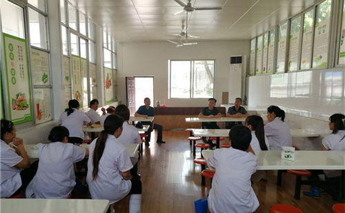 福洪中学召开食堂食品安全工作会