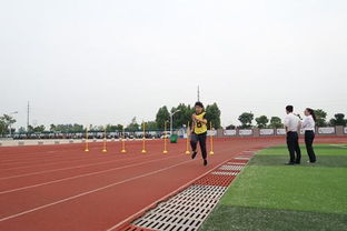 固镇县毛钽厂实验中学举行接力赛活动