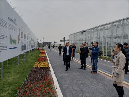 磐安县副县长董宇一行来浔考察南浔区果蔬高新科技孵化园